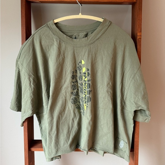 NWT Free People Inspire Buti Logo Tee - Picture 5 of 6